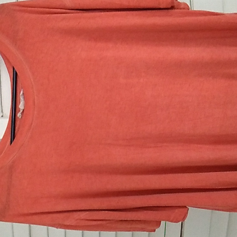 Jane & Delaney XL tee